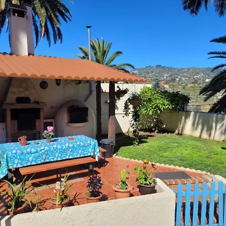 Tatil Evi Castano Bajo - *